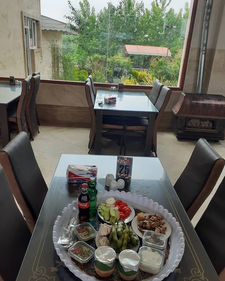 خدمات ویژه رستوران کباب سرای بزرگ شمسی پور در آستانه اشرفیه